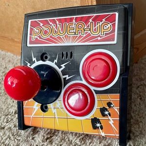 *~* ThinkGeek POWER-UP ARCADE Joystick LiGHT SWiTCH Cover *~* Light & Sounds